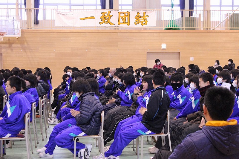 陸前高田市立第一中学の生徒たち