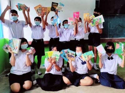 タイへの学校教材支援セットを15セット募集します！